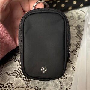 Lululemon nano clip able Black Compact Pouch new unused